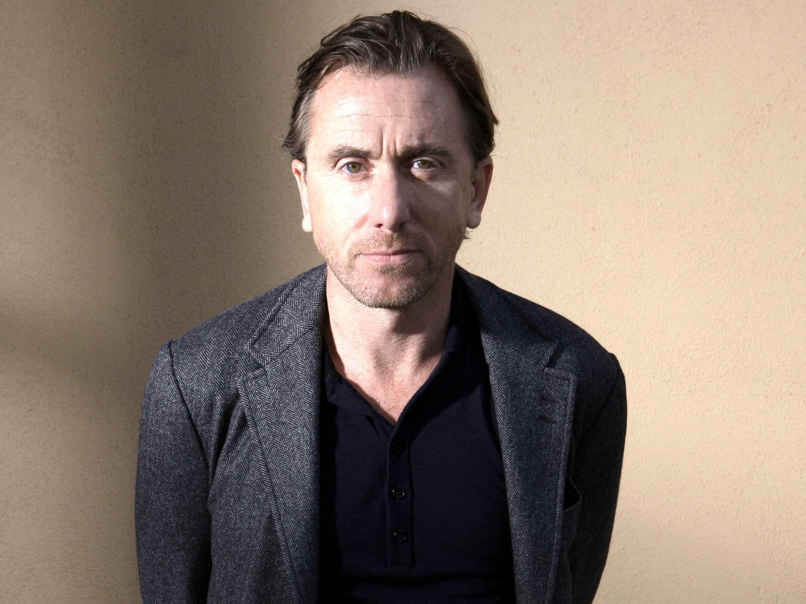 Tim Roth works with Chainsaw Europe